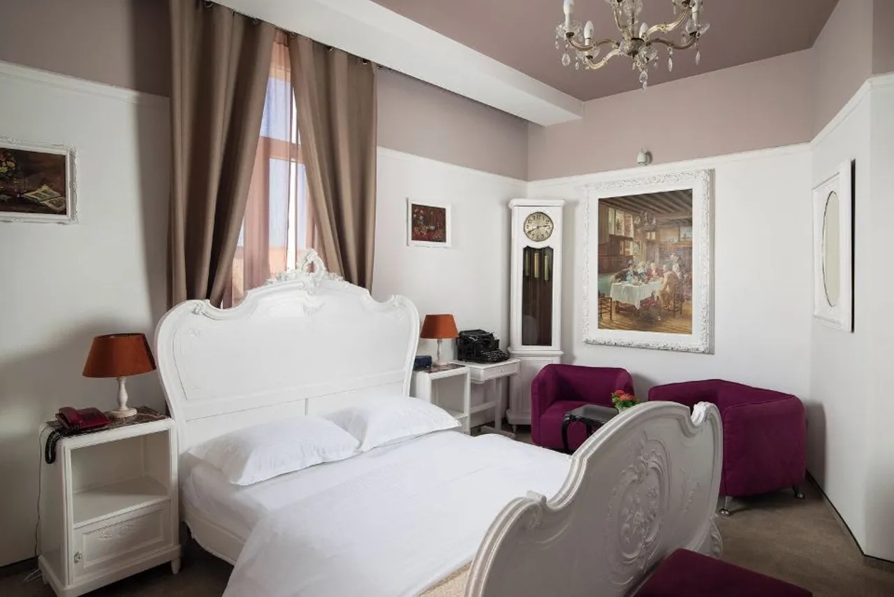 Hotel Galija — ภาพห้องพักและบรรยากาศ