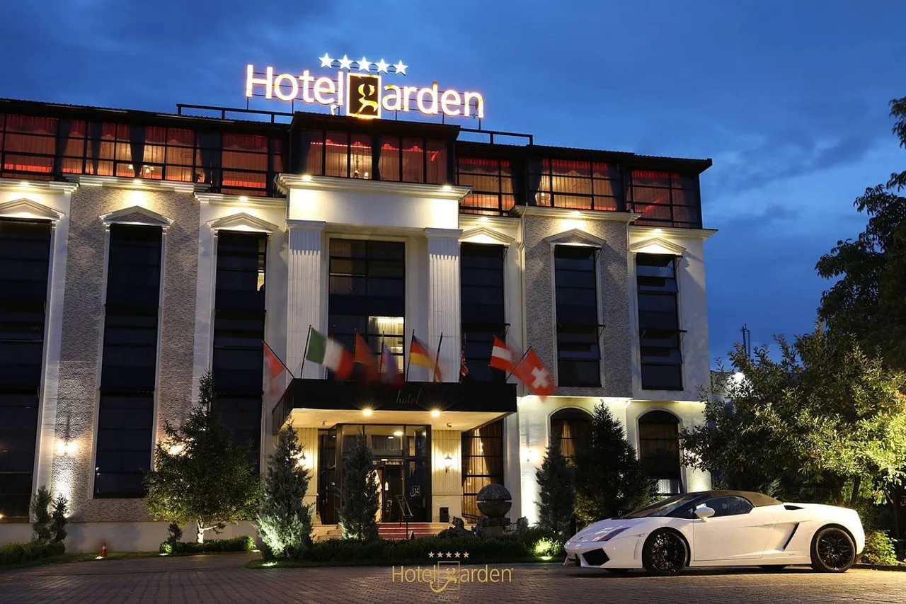 Hotel Garden — ภาพห้องพักและบรรยากาศ
