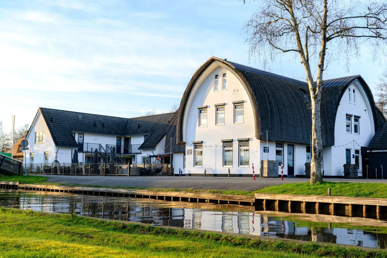 Hotel Giethoorn — คีตโฮร์น