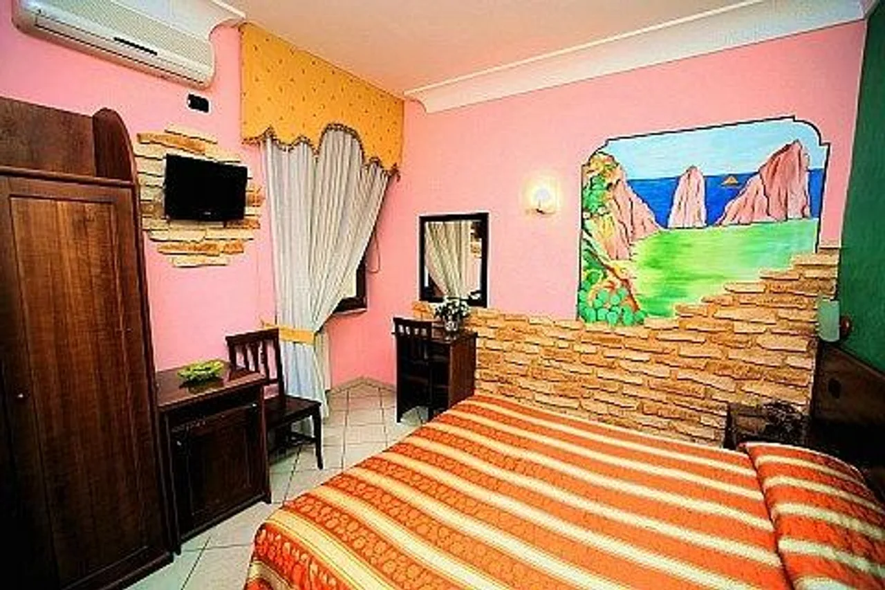 Hotel Ginevra — ภาพห้องพักและบรรยากาศ