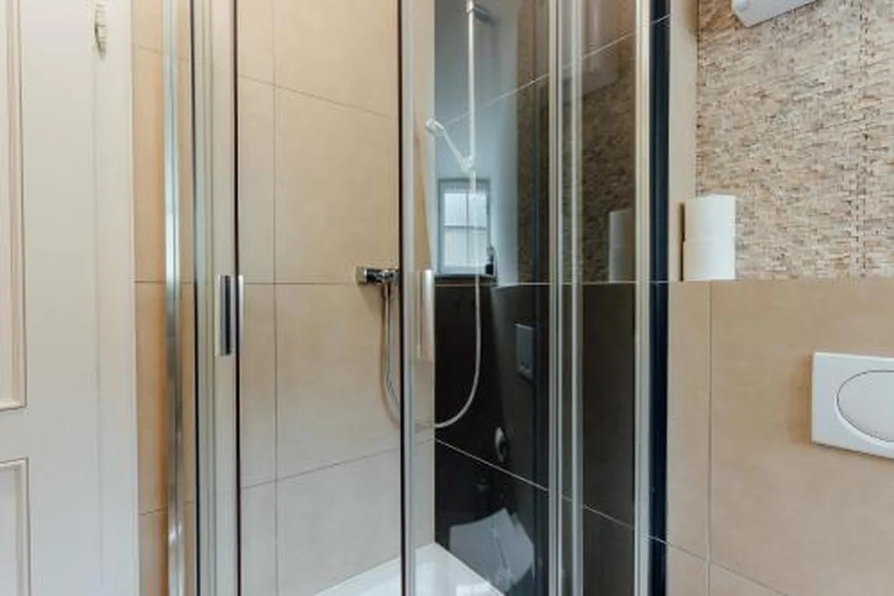 Hotel Glaus — ภาพห้องพักและบรรยากาศ