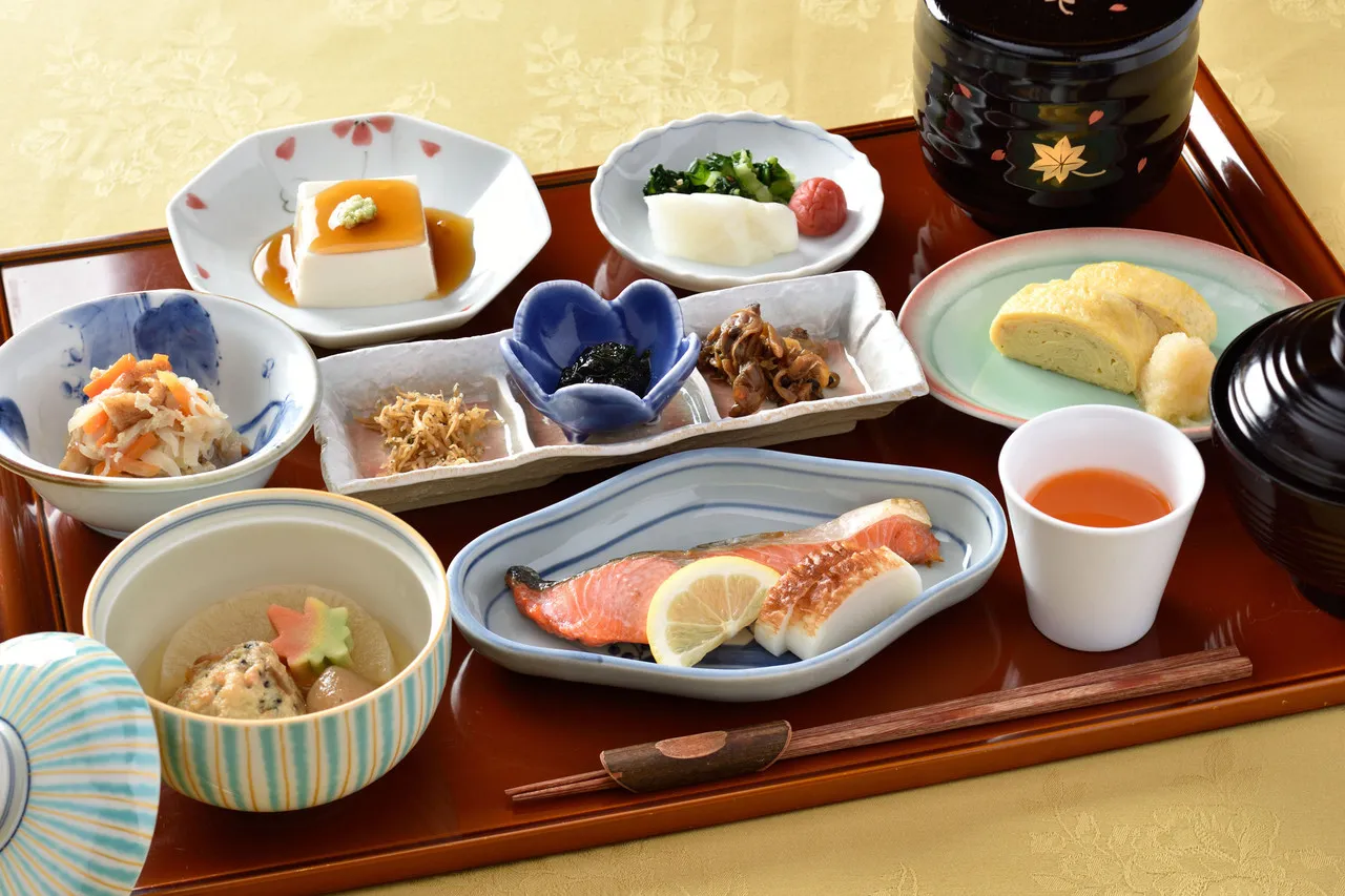 Hotel Granvia Hiroshima — rooms and atmosphere