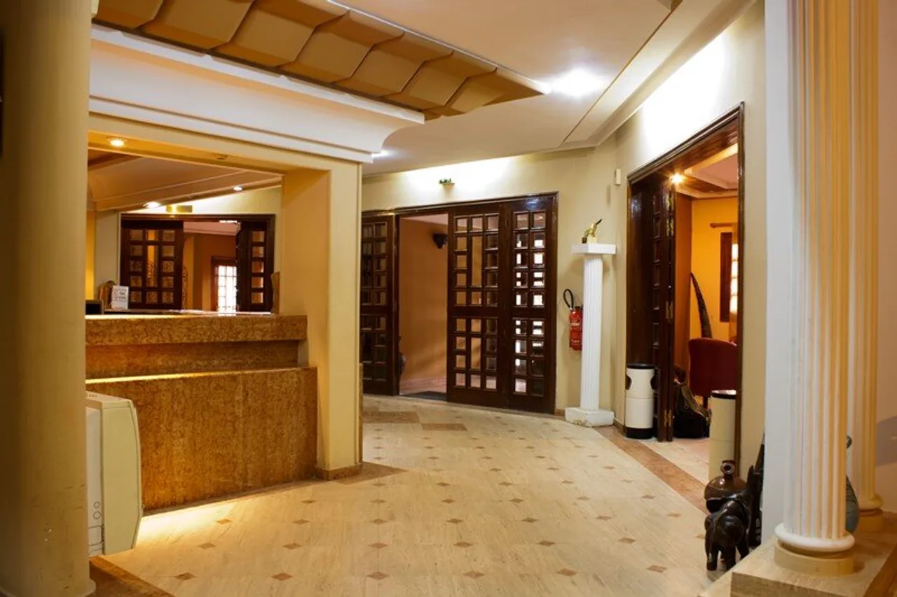 Hotel Halima Nouakchott — โรงแรมในนูแอกชอตต์