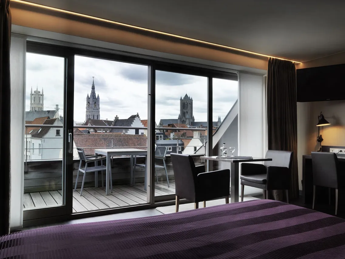 Hotel Harmony — rooms and atmosphere