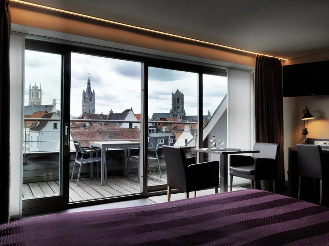 Hotel Harmony — rooms and atmosphere