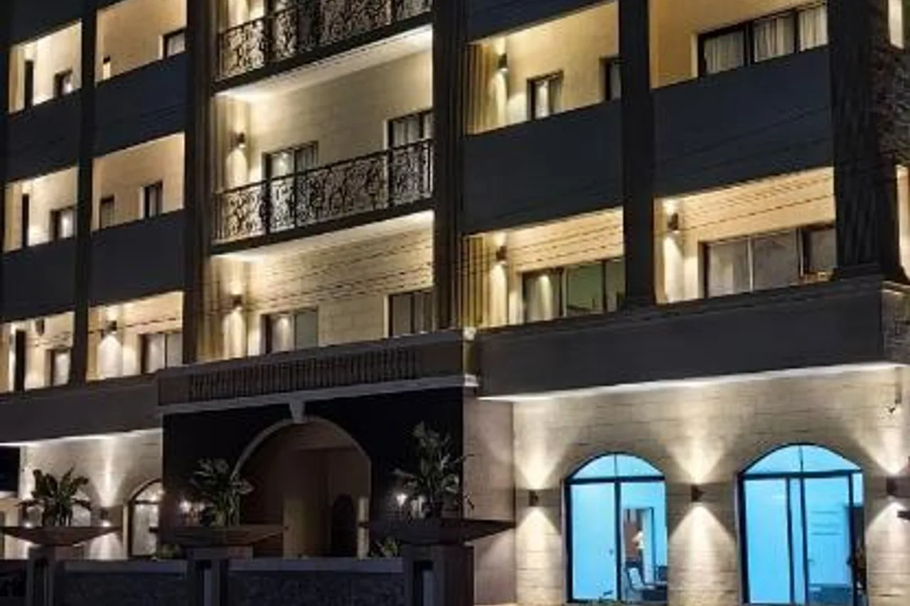 Hotel Hibiscus POG — ภาพห้องพักและบรรยากาศ