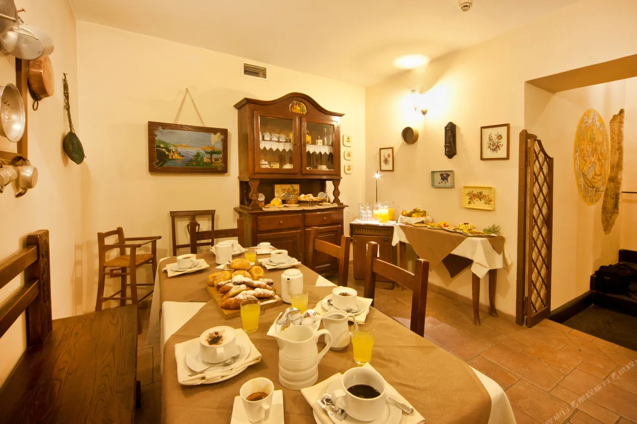 Hotel Il Convento — ภาพห้องพักและบรรยากาศ