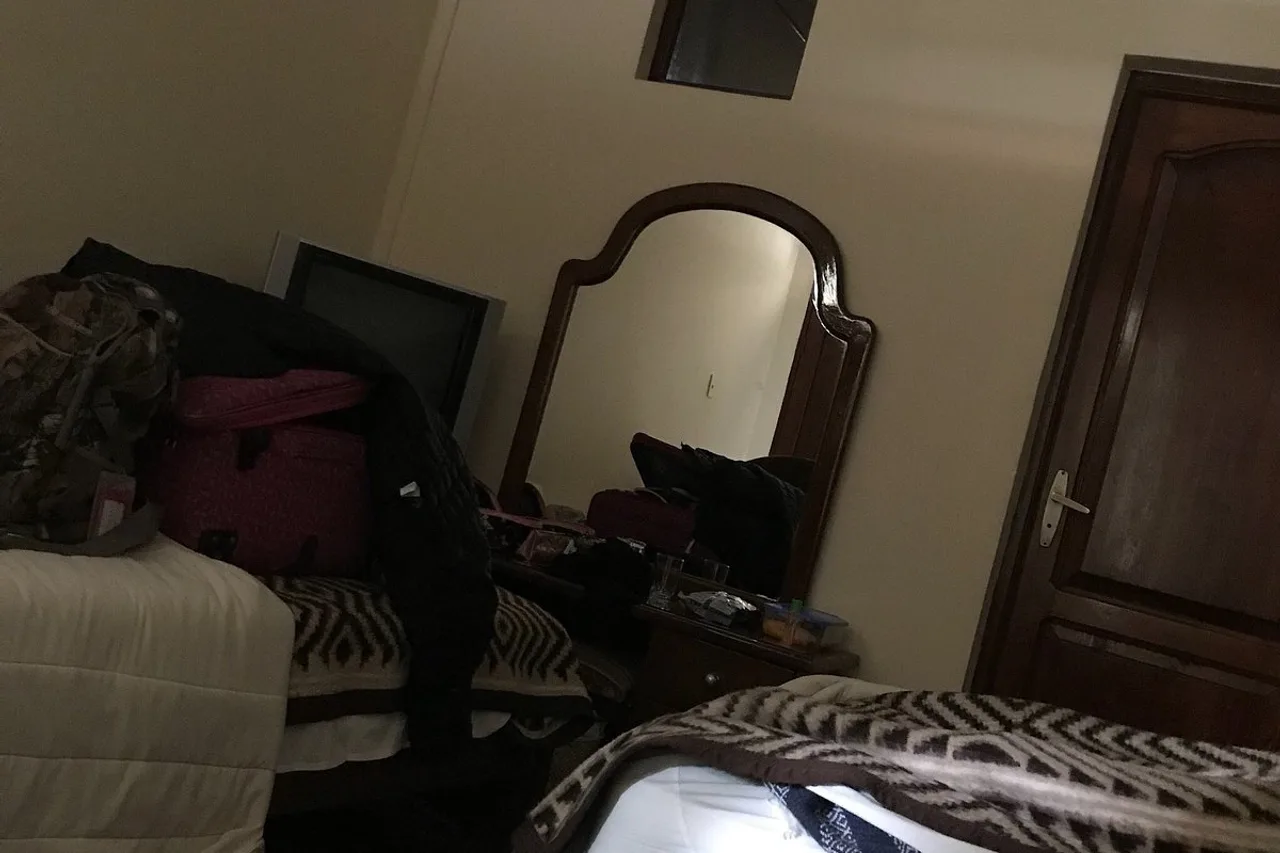 Hotel Independencia — ภาพห้องพักและบรรยากาศ
