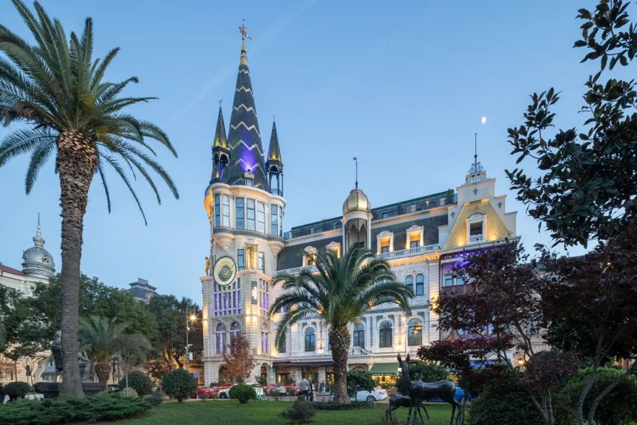 Hotel Indigo Batumi - Old Town by IHG — โรงแรมในบาทูมิ