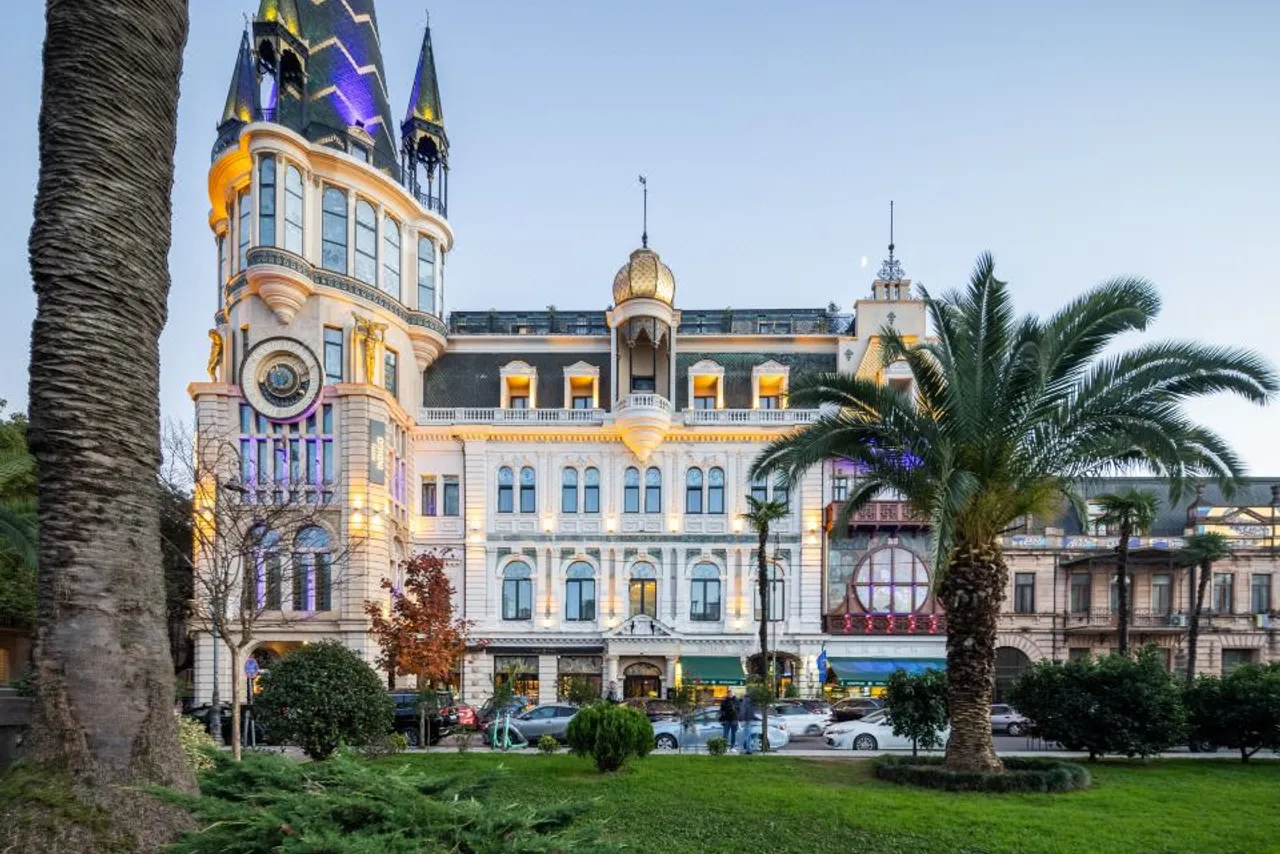 Hotel Indigo Batumi - Old Town by IHG — rooms and atmosphere