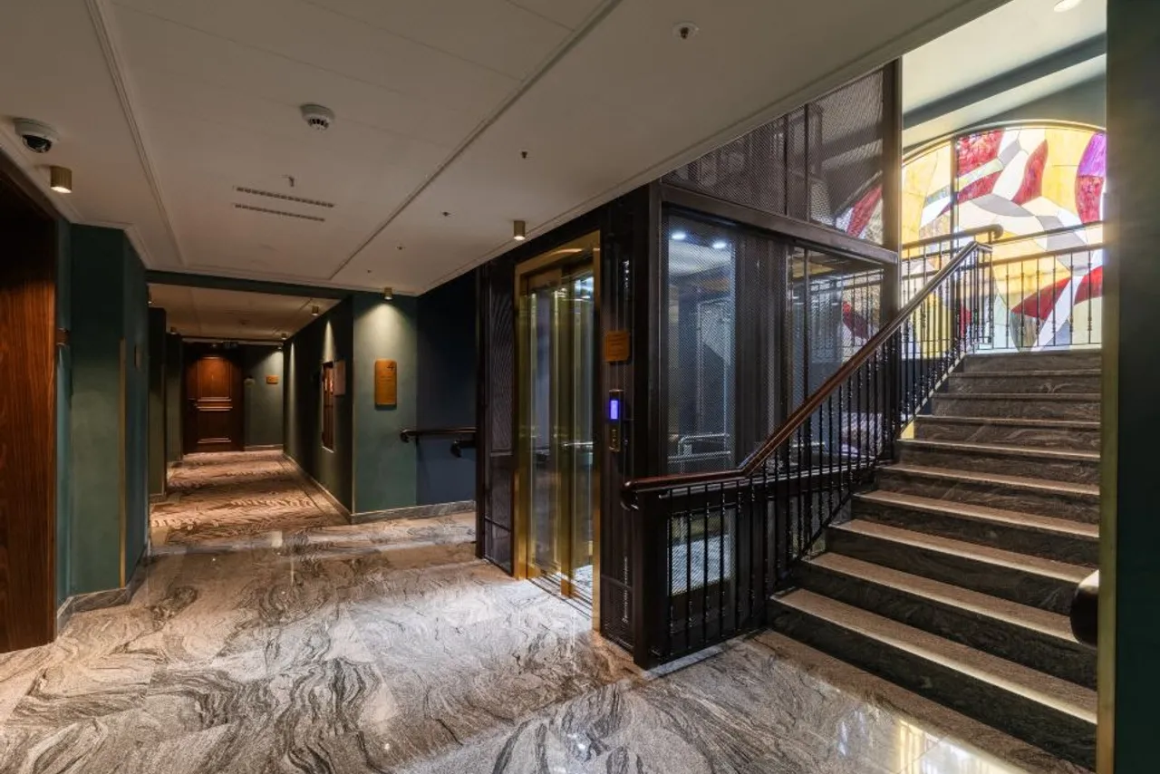 Hotel Indigo Batumi - Old Town by IHG — rooms and atmosphere