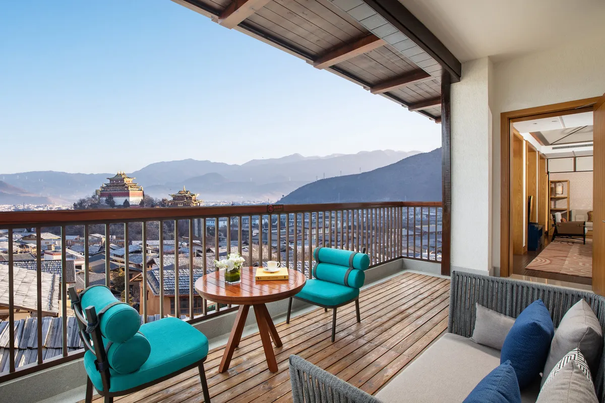 Hotel Indigo Diqing Moonlight City — rooms and atmosphere