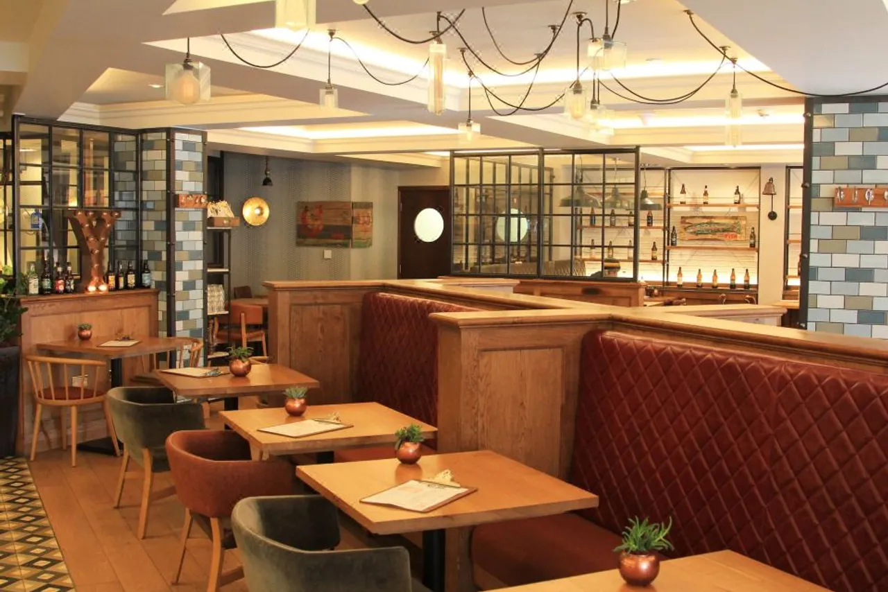 Hotel Indigo York by IHG — ภาพห้องพักและบรรยากาศ