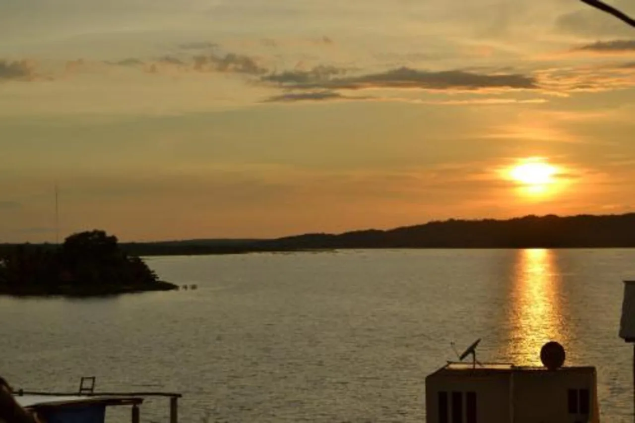 Hotel Isla de Flores — ภาพห้องพักและบรรยากาศ