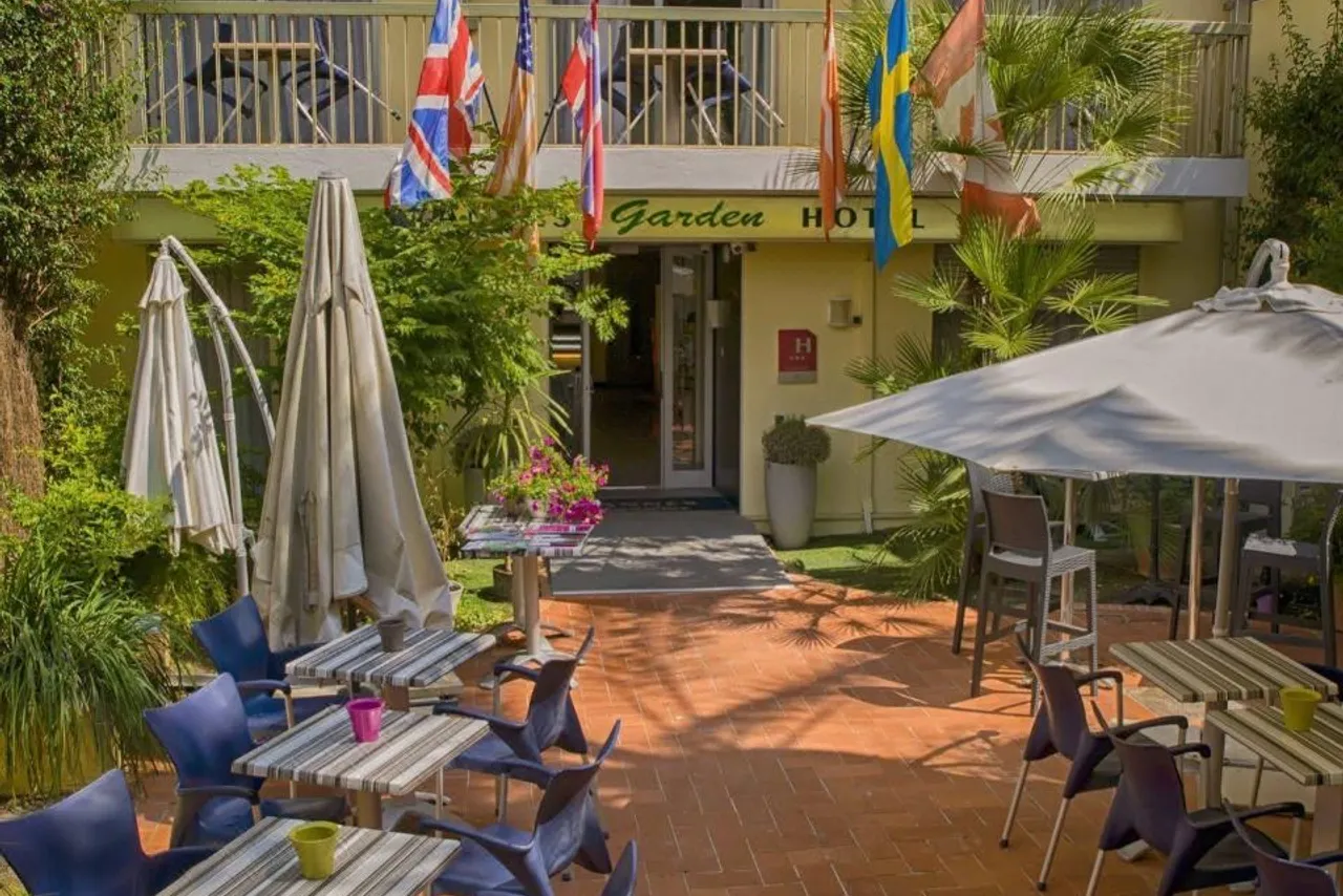 Hôtel Jardin Croisette — ภาพห้องพักและบรรยากาศ