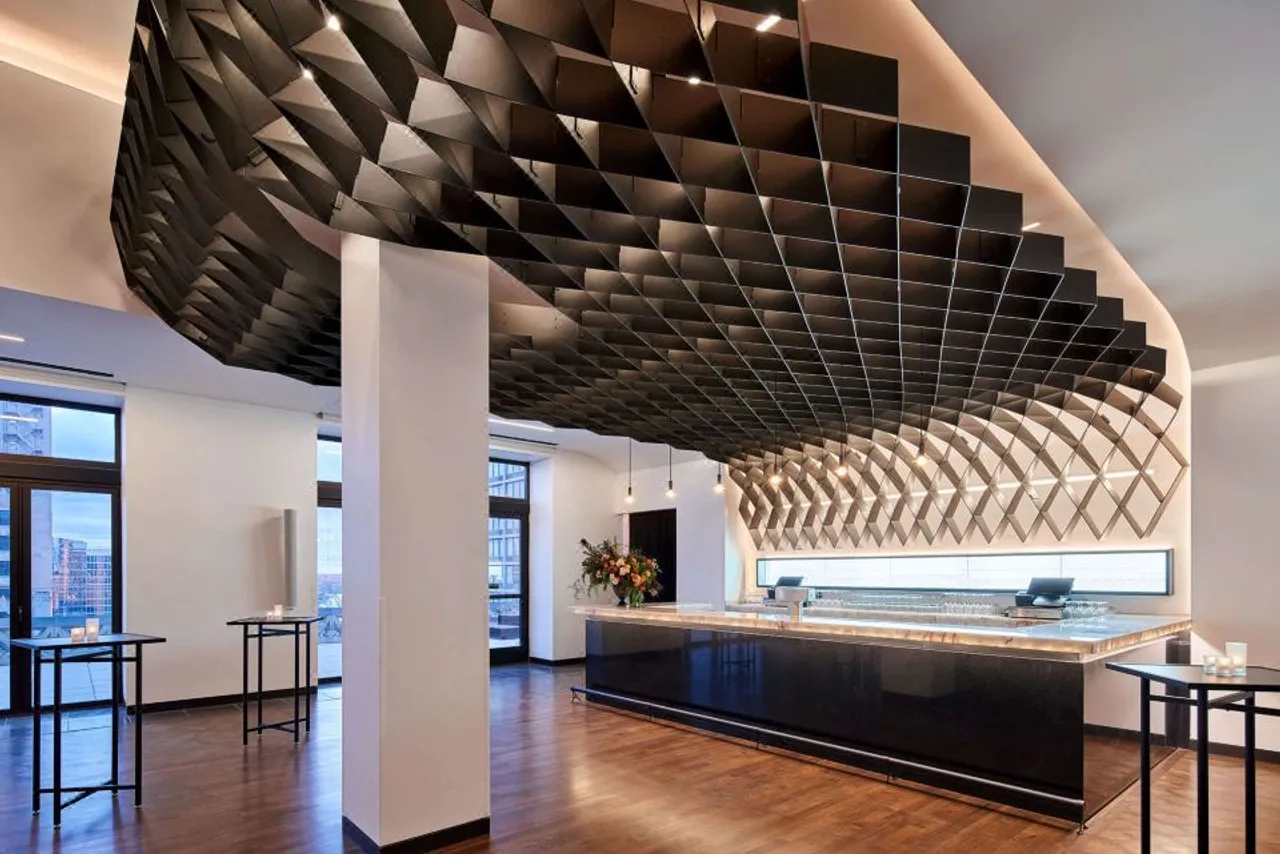 Hotel Kansas City, in The Unbound Collection by Hyatt — ภาพห้องพักและบรรยากาศ