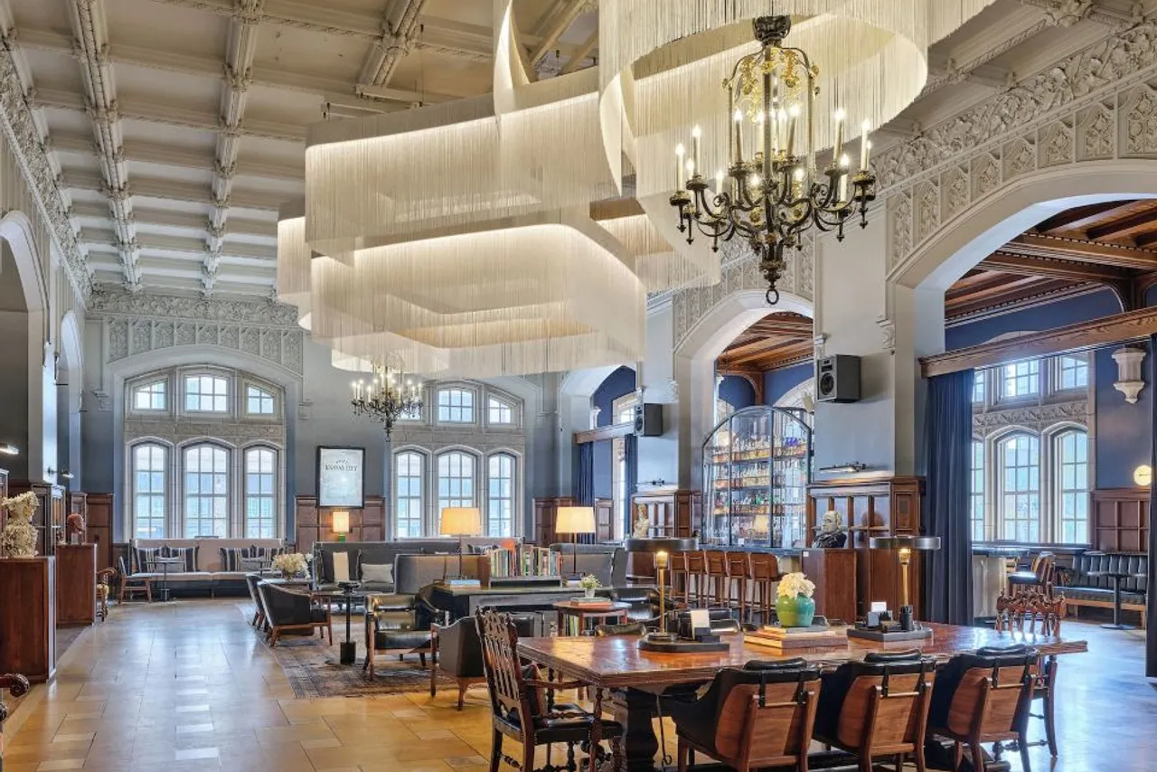 Hotel Kansas City, in The Unbound Collection by Hyatt — ภาพห้องพักและบรรยากาศ