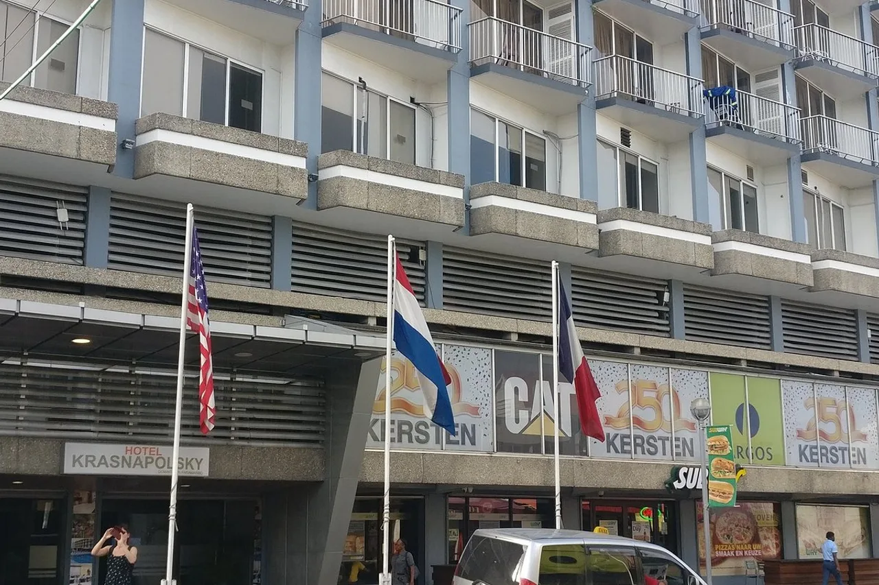 Hotel Krasnapolsky — โรงแรมในปารามาริโบ