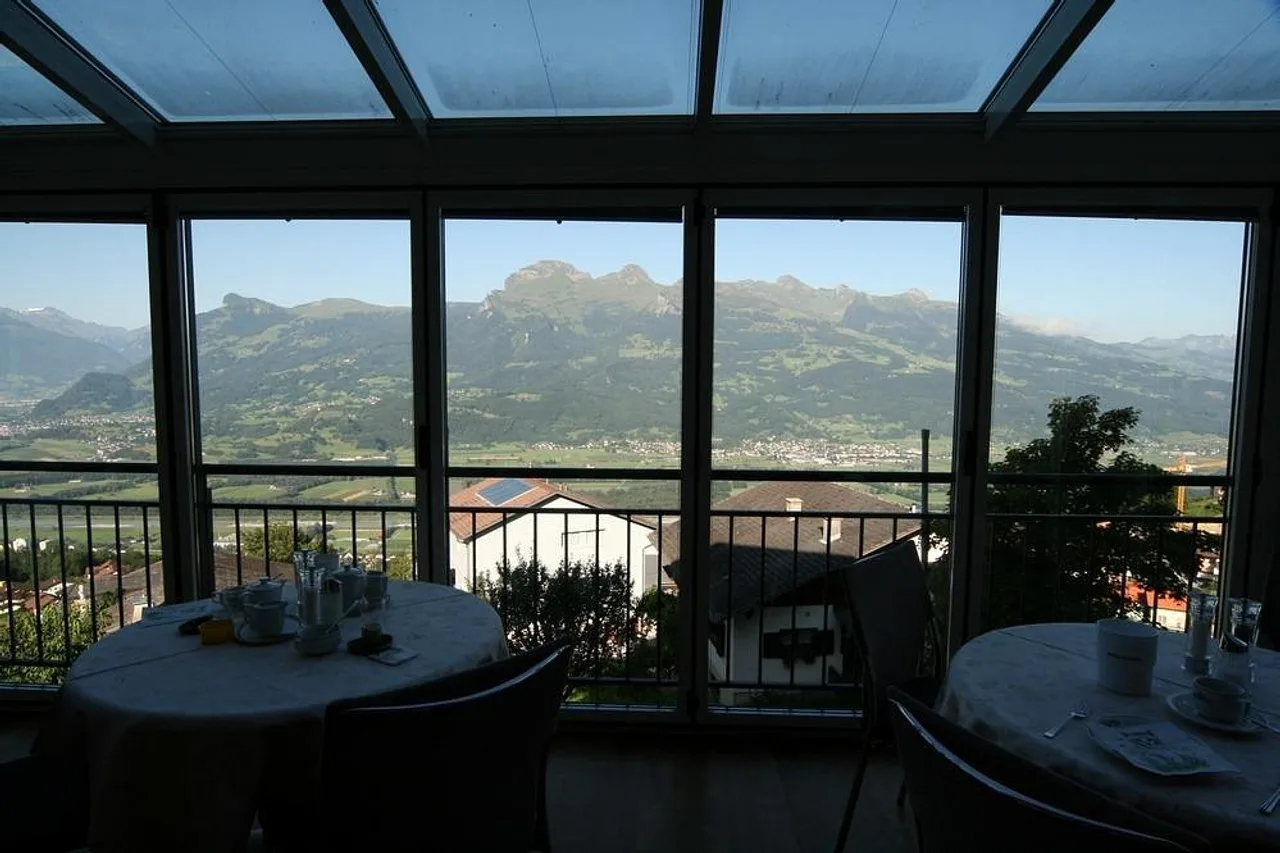 Hotel Kulm Triesenberg — ภาพห้องพักและบรรยากาศ