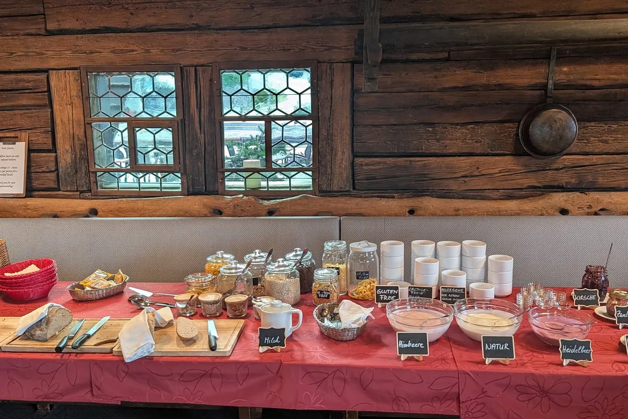 Hotel Kulm Triesenberg — ภาพห้องพักและบรรยากาศ