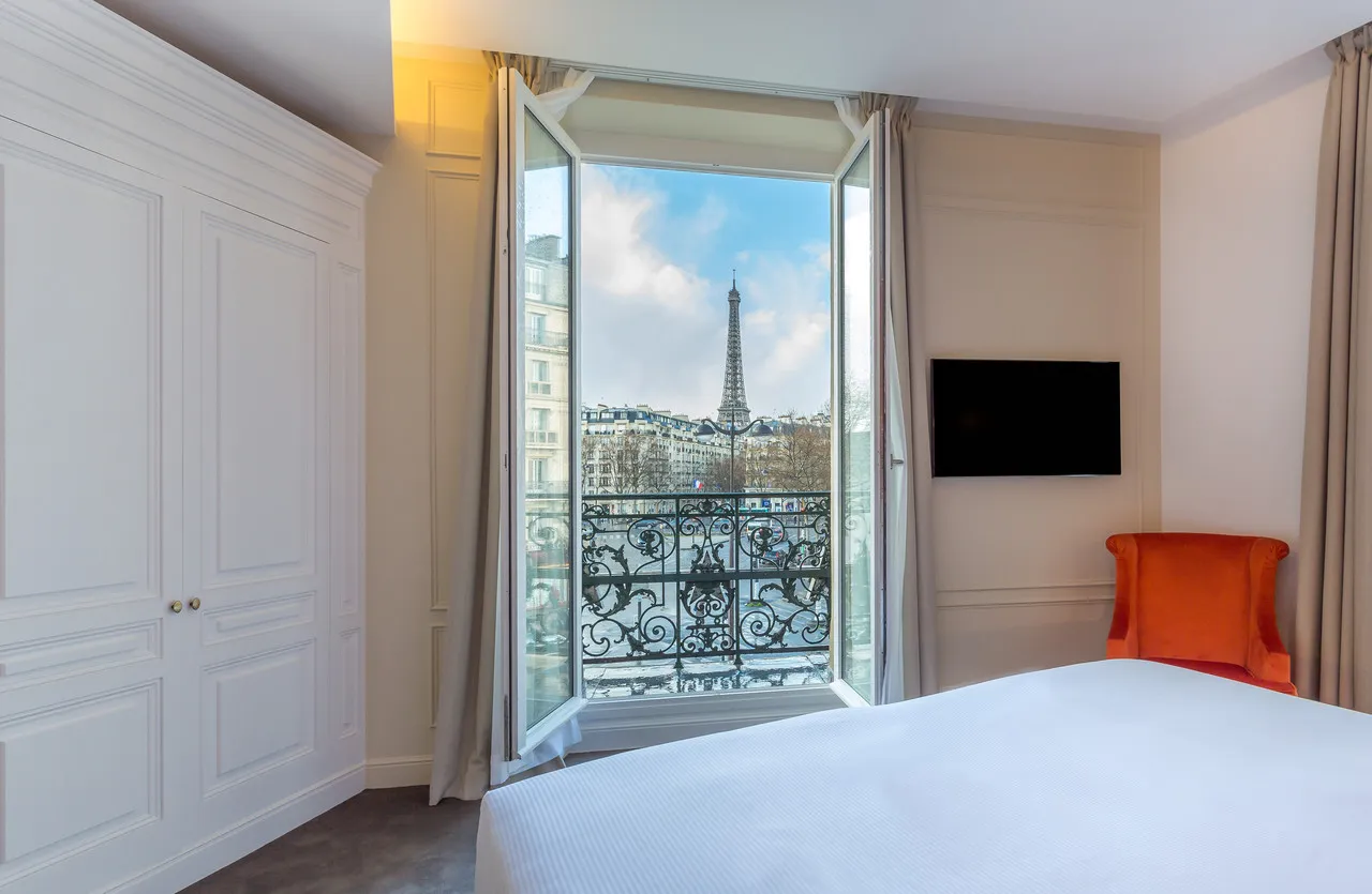 Hotel La Comtesse — rooms and atmosphere