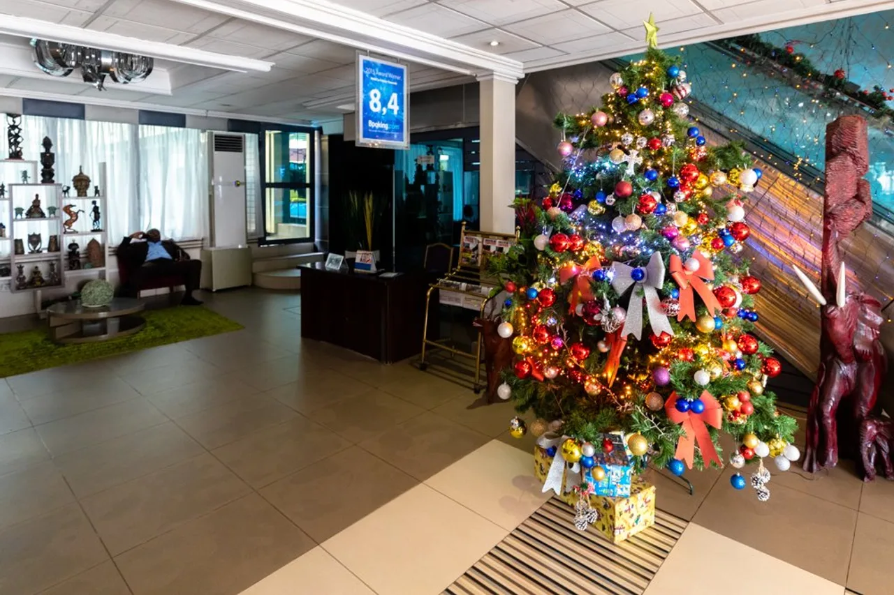 Hotel La Falaise Yaounde — ภาพห้องพักและบรรยากาศ