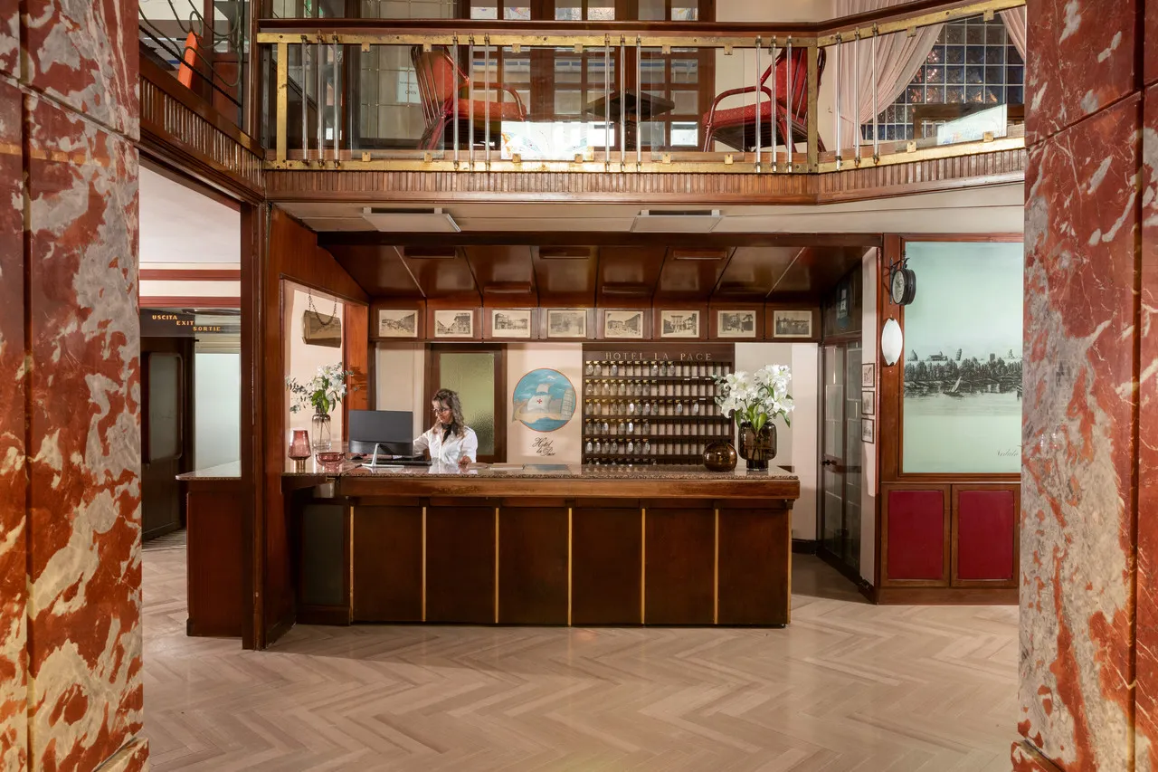 Hotel La Pace Pisa — rooms and atmosphere