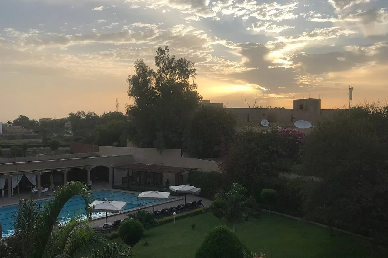 Hotel La Residence N'Djamena — rooms and atmosphere