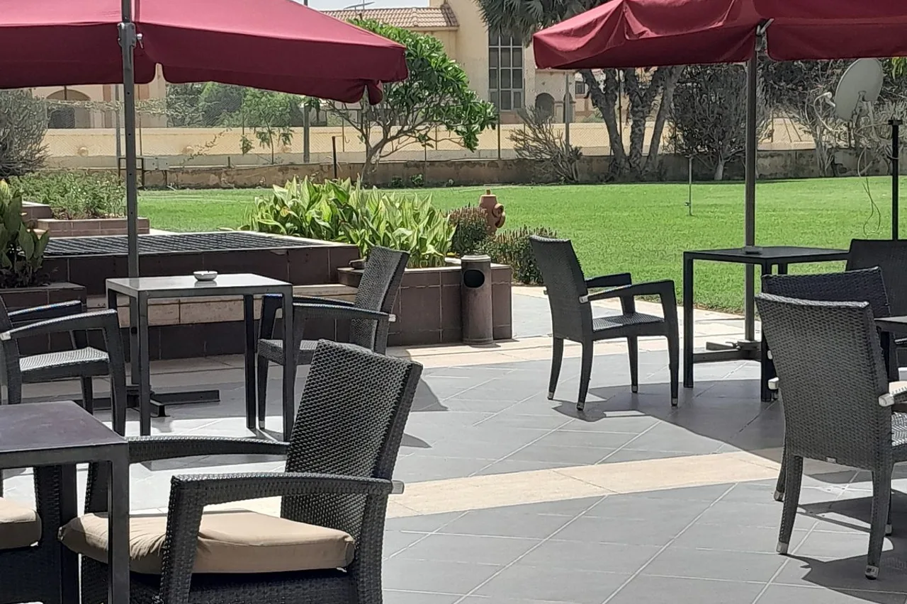 Hotel L'Amitie N'Djamena (ex-Ledger Plaza) — rooms and atmosphere