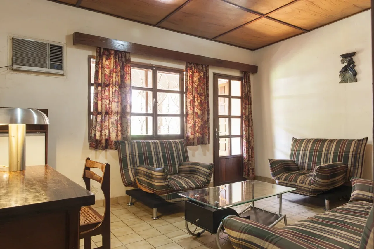 Hotel L'Auberge — ภาพห้องพักและบรรยากาศ