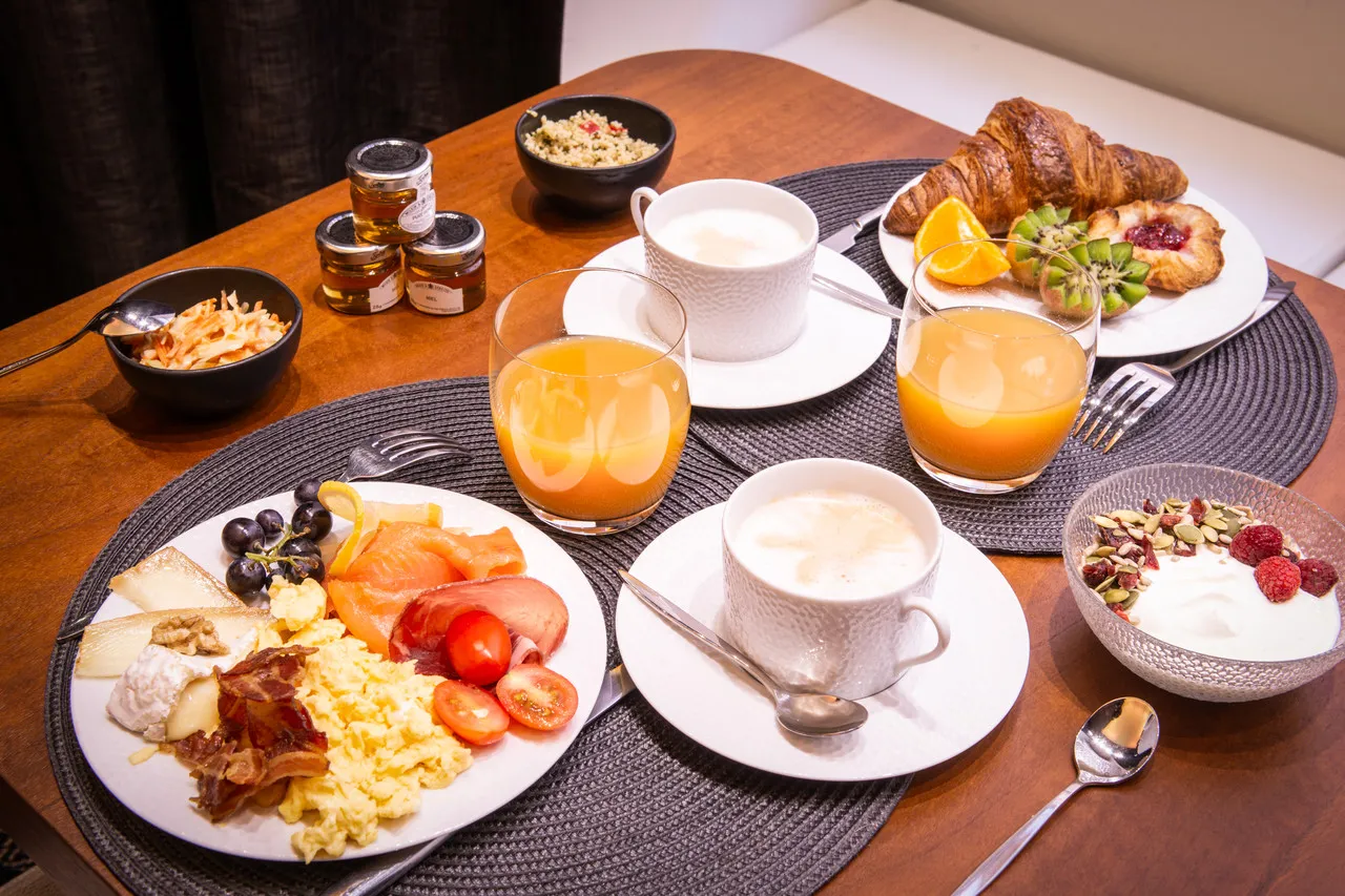 Hôtel Le Grand Balcon — rooms and atmosphere