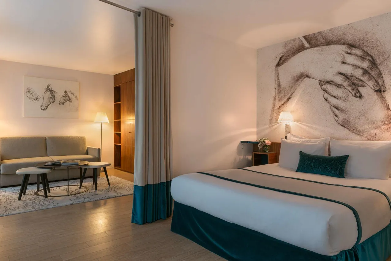 Hôtel Le Monna Lisa — rooms and atmosphere