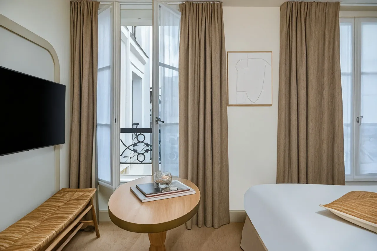 Hôtel Le Monna Lisa — rooms and atmosphere