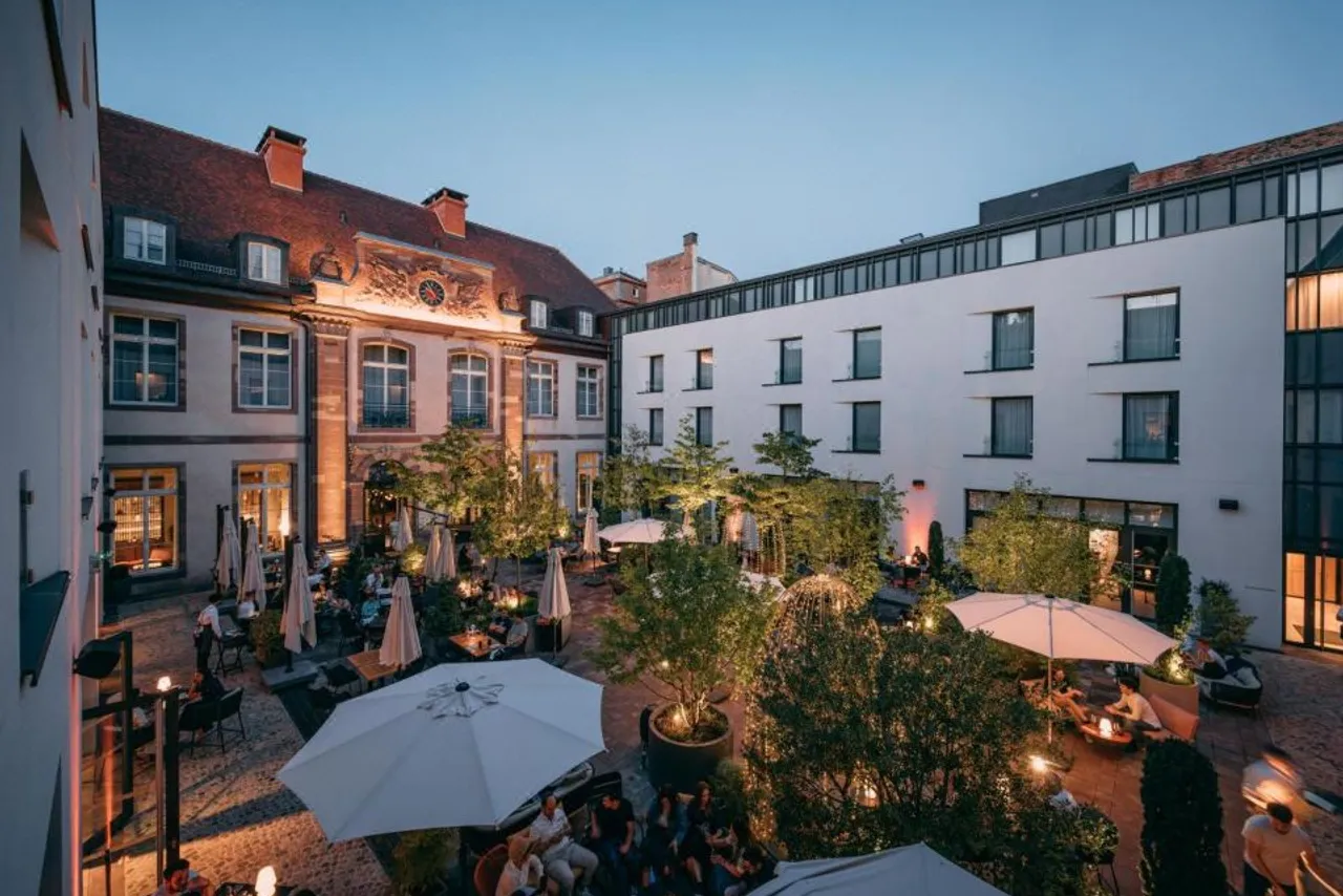 Hôtel LÉONOR the place to live — ภาพห้องพักและบรรยากาศ
