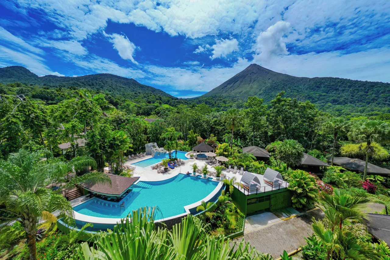 Hotel Lomas del Volcan — ภาพห้องพักและบรรยากาศ