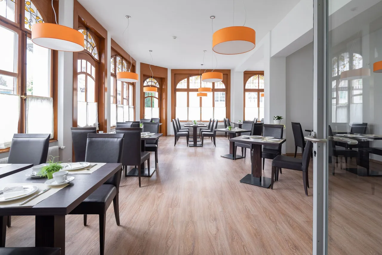 Hotel Lötschberg Interlaken — rooms and atmosphere