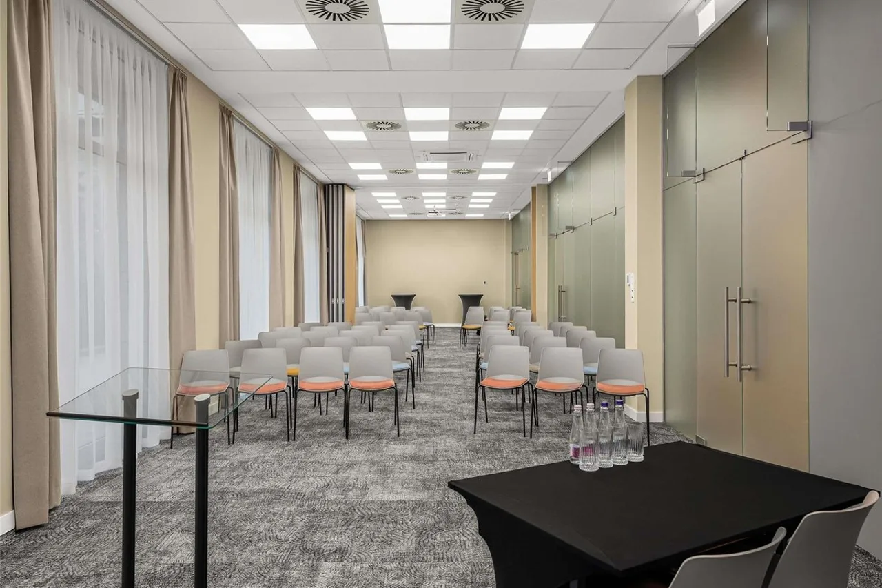 Hotel Lycium Debrecen - Handwritten Collection — ภาพห้องพักและบรรยากาศ