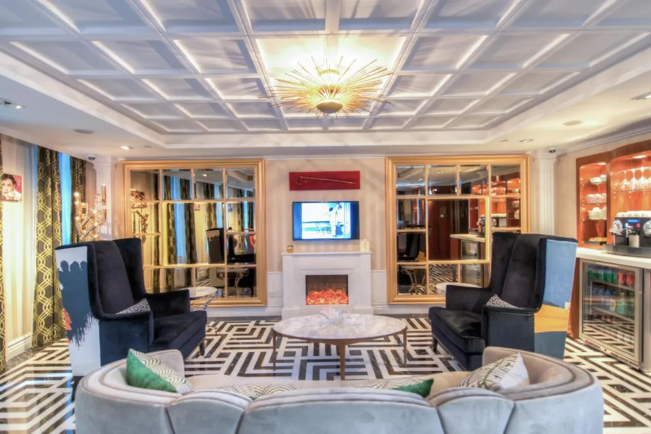 Hotel Madera Hollywood — ภาพห้องพักและบรรยากาศ