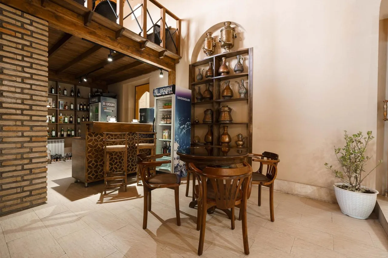 Hotel Malika-Bukhara — ภาพห้องพักและบรรยากาศ