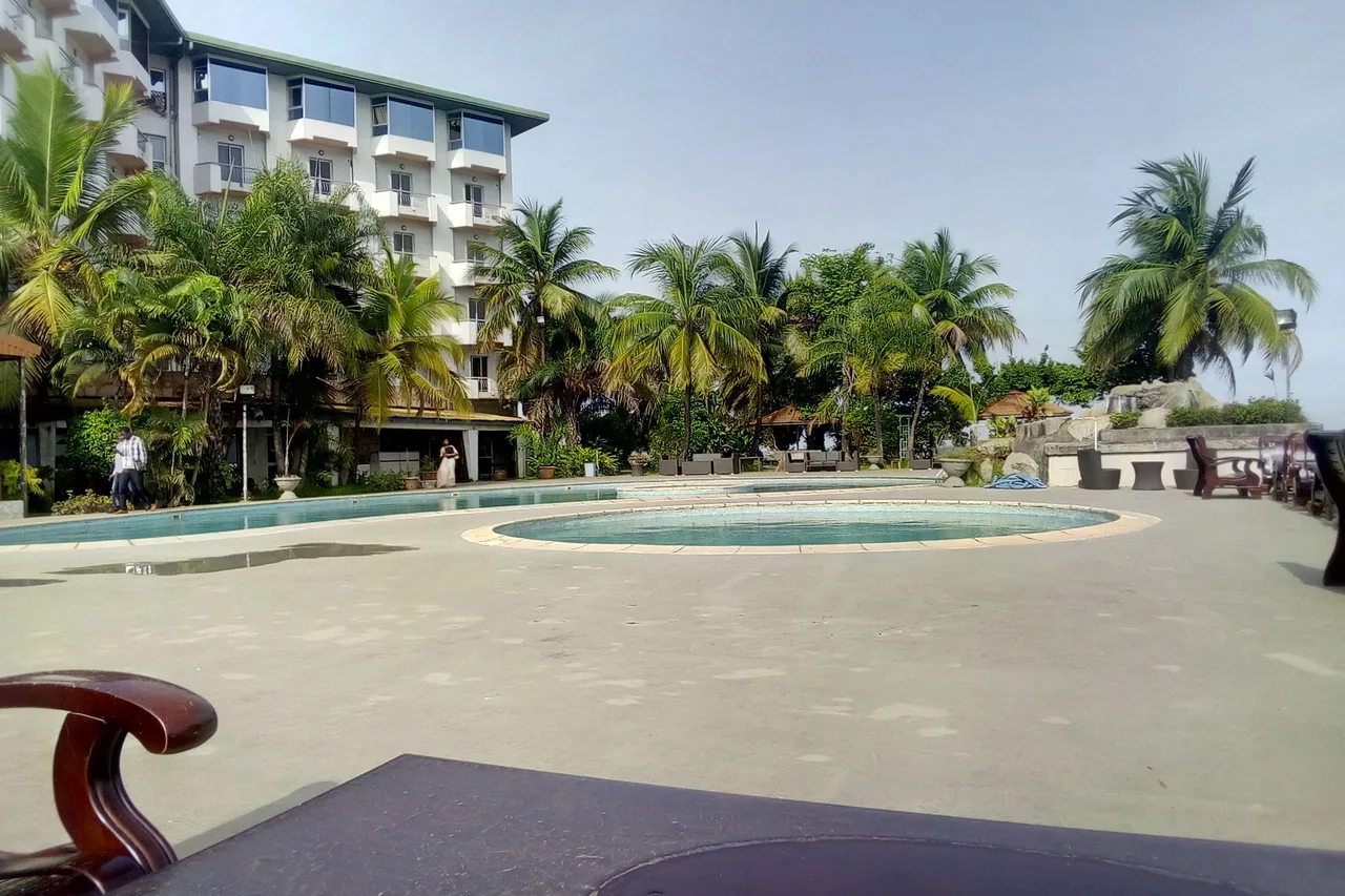Hotel Mariador Palace — โรงแรมในคอนาครี