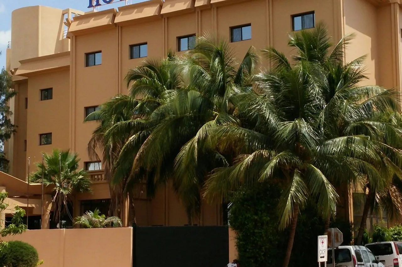 Hotel Massaley — โรงแรมในบามาโก