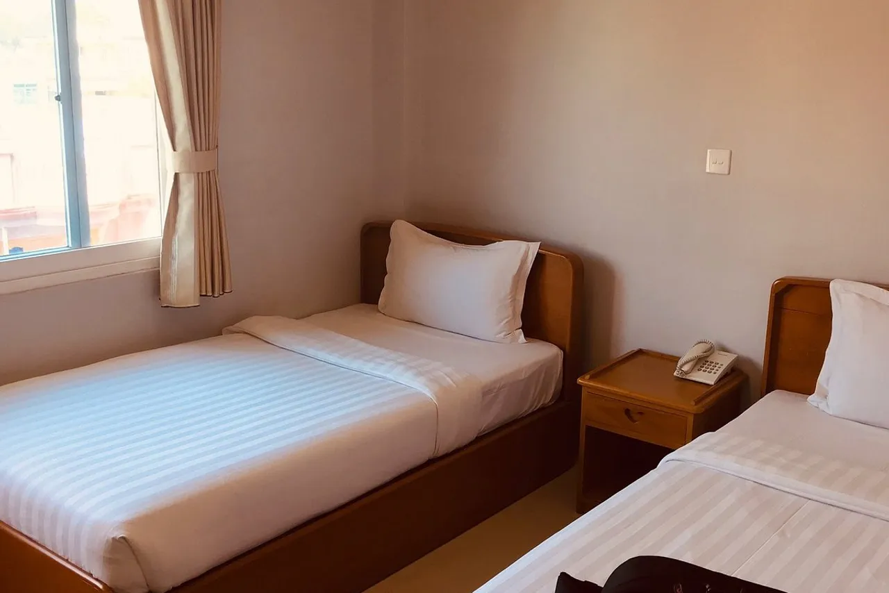 Hotel Maymyo — ภาพห้องพักและบรรยากาศ