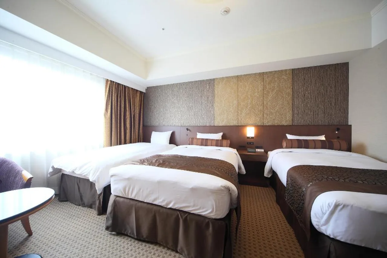 Hotel Metropolitan Nagano — rooms and atmosphere