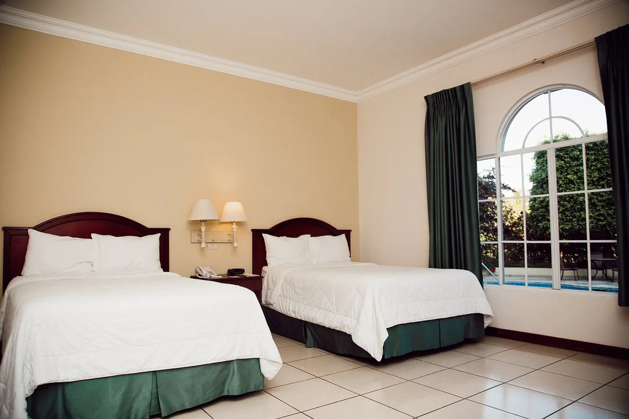 Hotel Mirador Plaza — โรงแรมในซานซัลวาดอร์