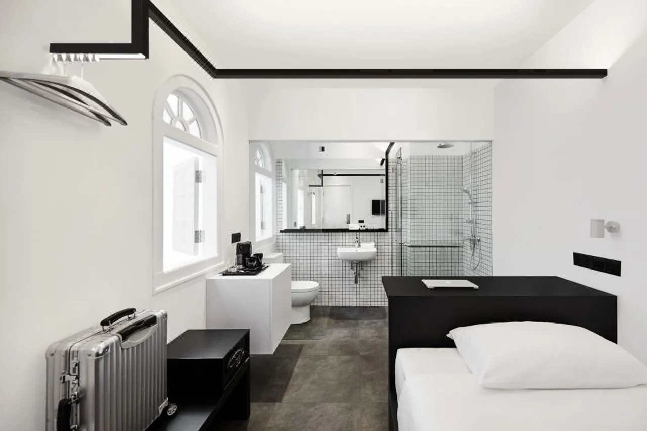 Hotel Mono — ภาพห้องพักและบรรยากาศ