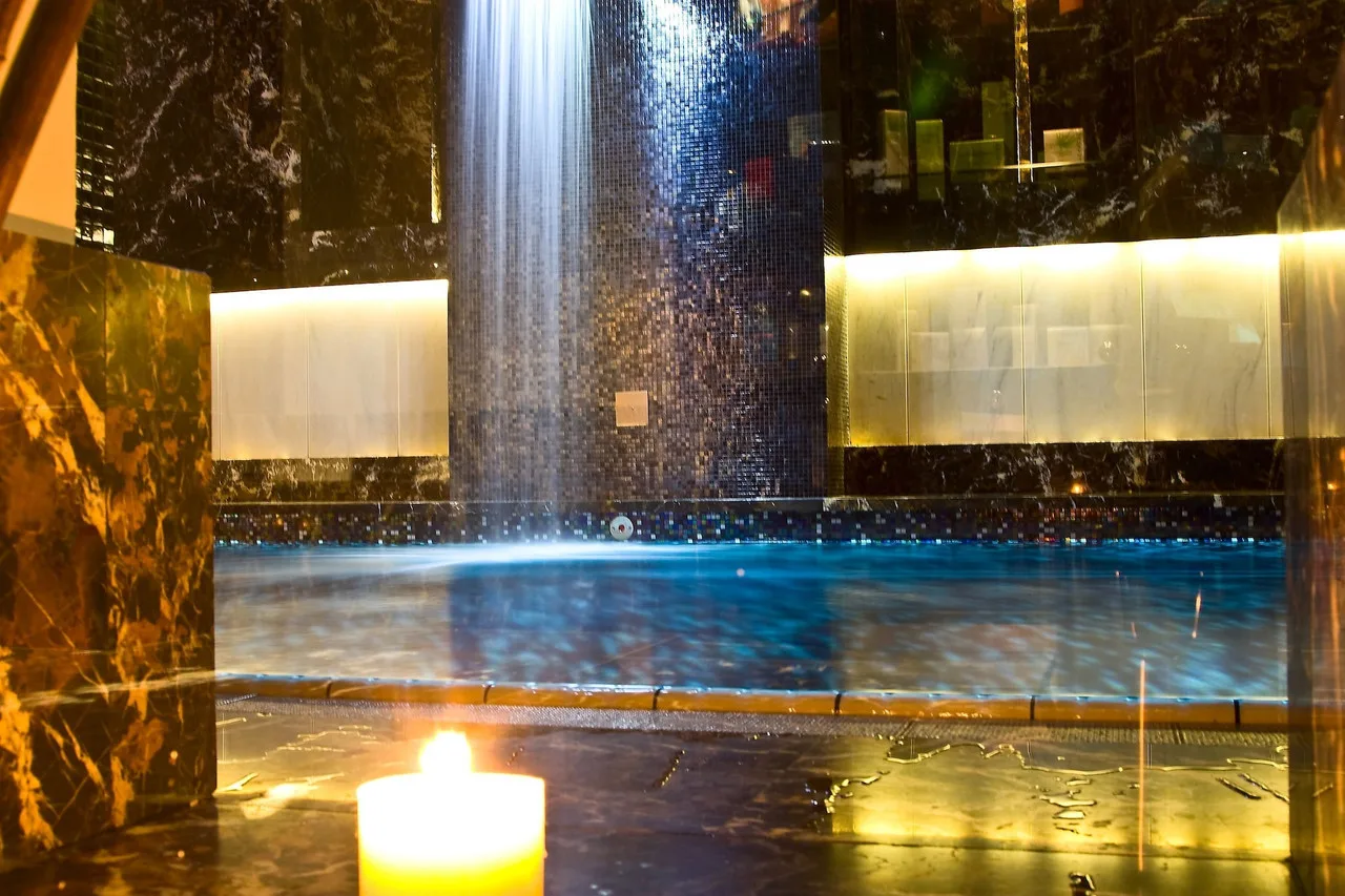 Hotel Monopol Wroclaw — ภาพห้องพักและบรรยากาศ