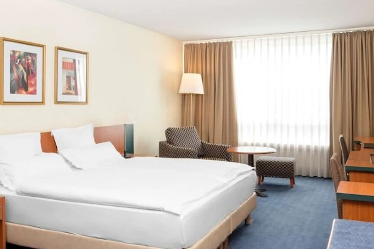 Hotel NH Fribourg — rooms and atmosphere