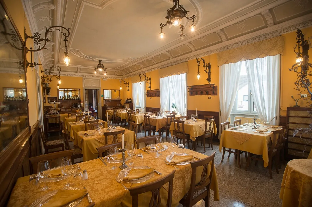 Hotel Olivedo Varenna — rooms and atmosphere