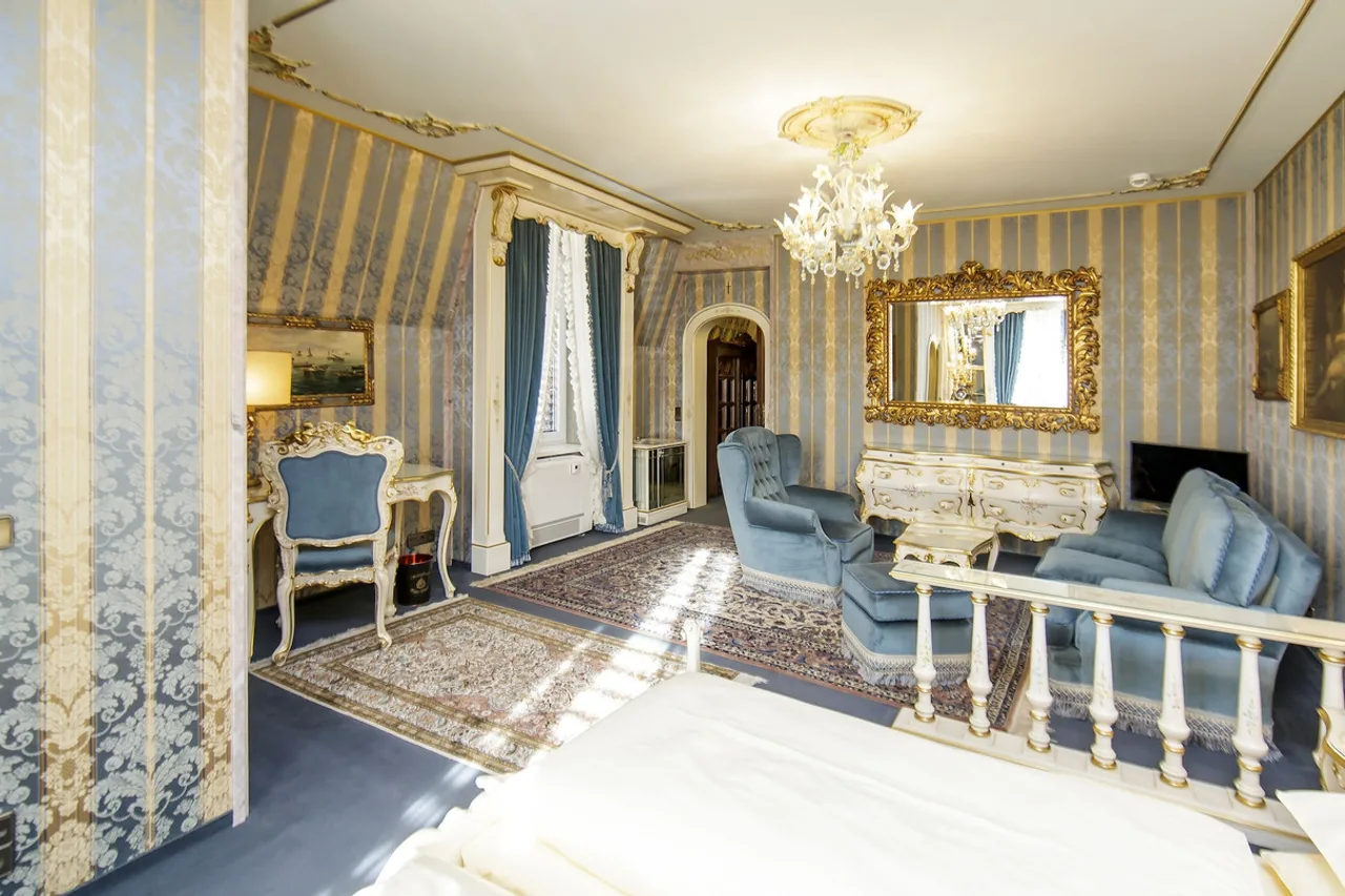 Hotel Palais Porcia — ภาพห้องพักและบรรยากาศ
