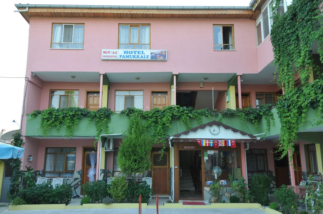 Hotel Pamukkale — rooms and atmosphere